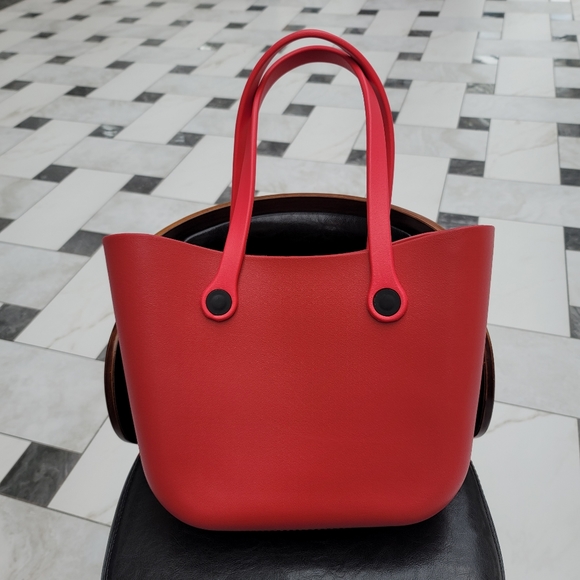 Rubber Tote Charm Bag, with 3 charms. - Picture 2 of 2